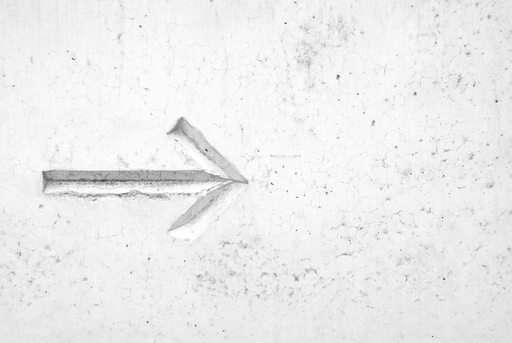 Let' move, this way!